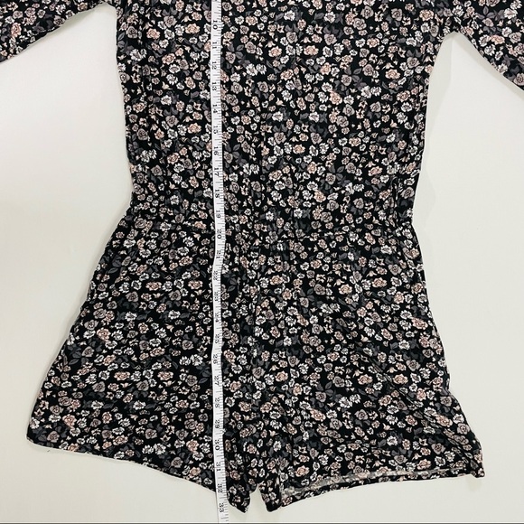 H&M Floral Long Sleeve Romper, Size 4 - Picture 5 of 8